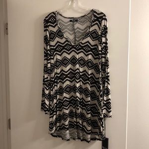 Black and White Tunic or Dress